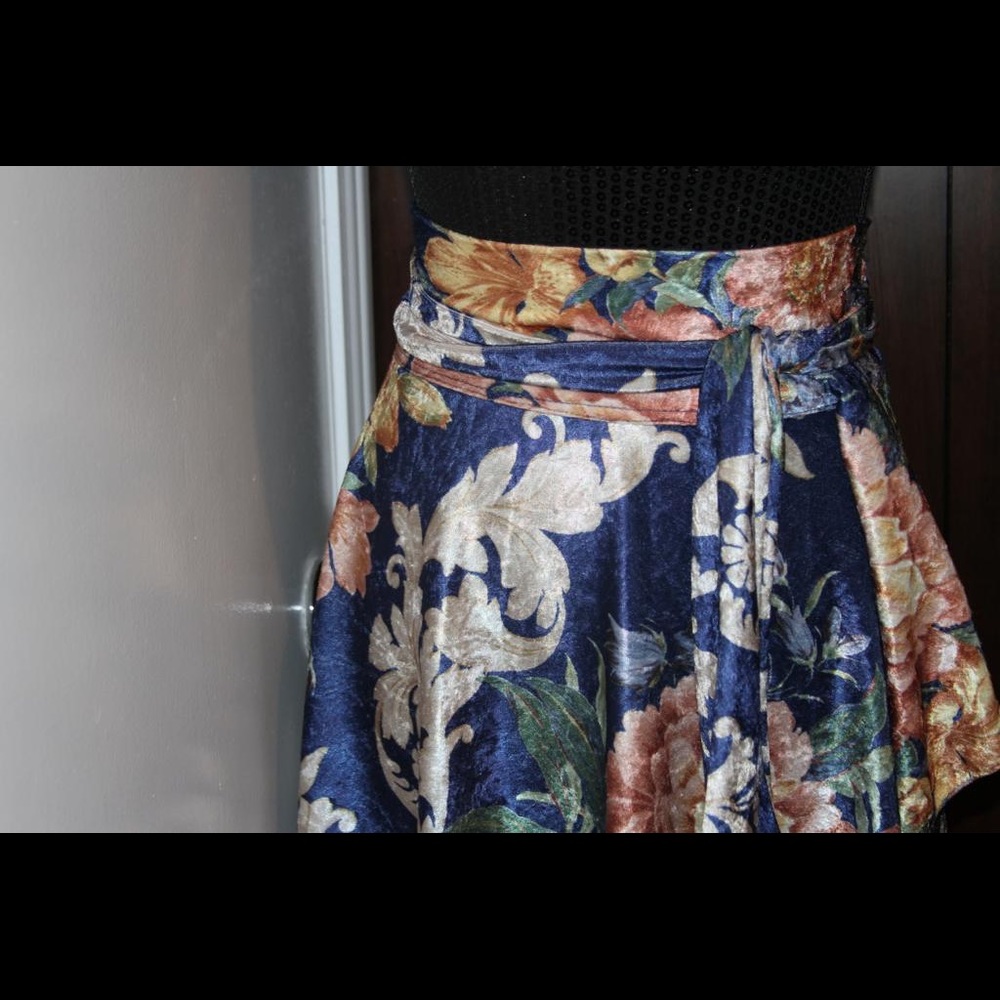 Velvet Floral Tie-waist Maxi Skirt Sm/Med